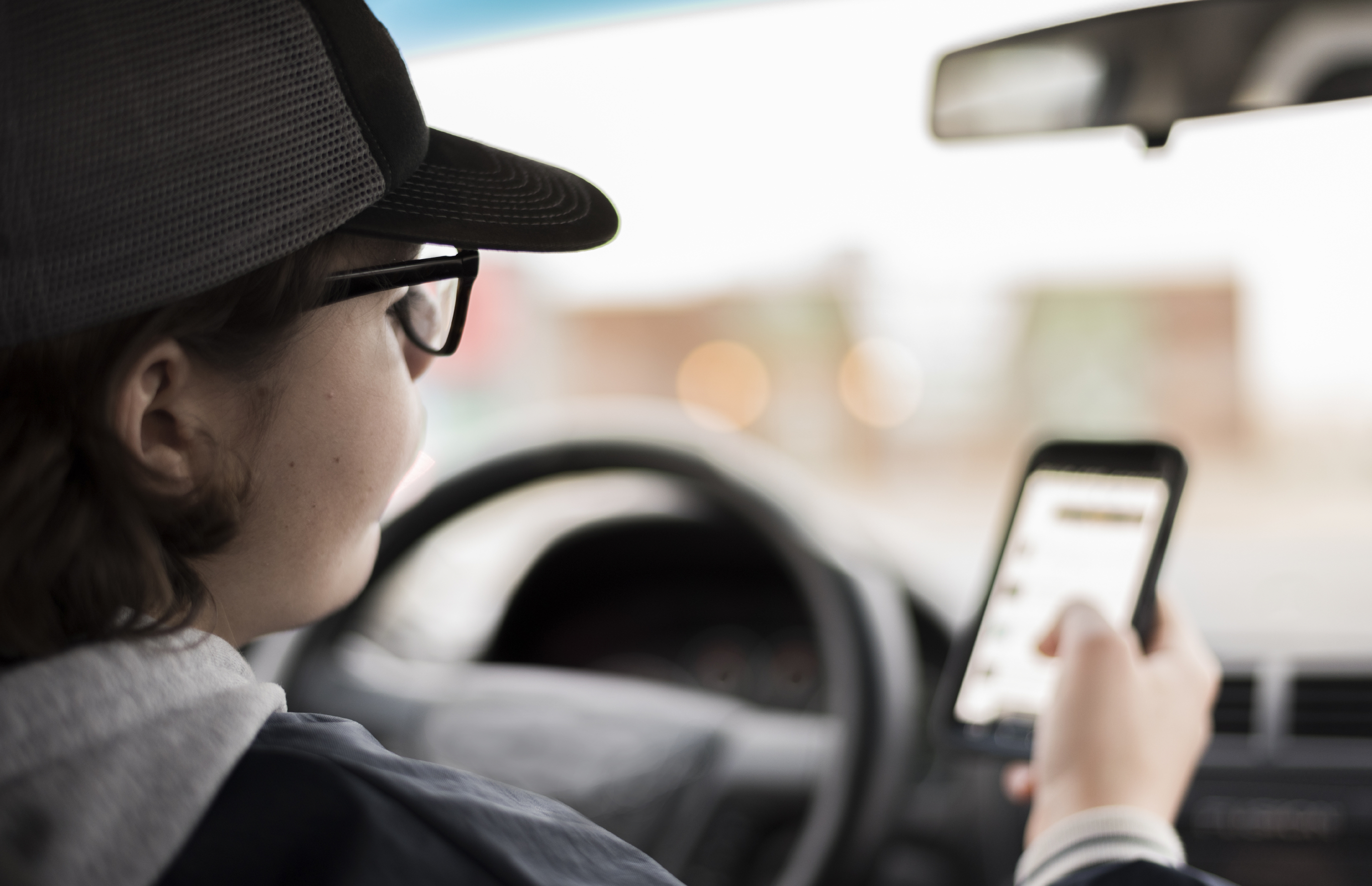 New Car Technology keeps Teen Drivers Safe