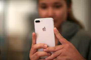 Apple to undercut police tool for cracking iPhones