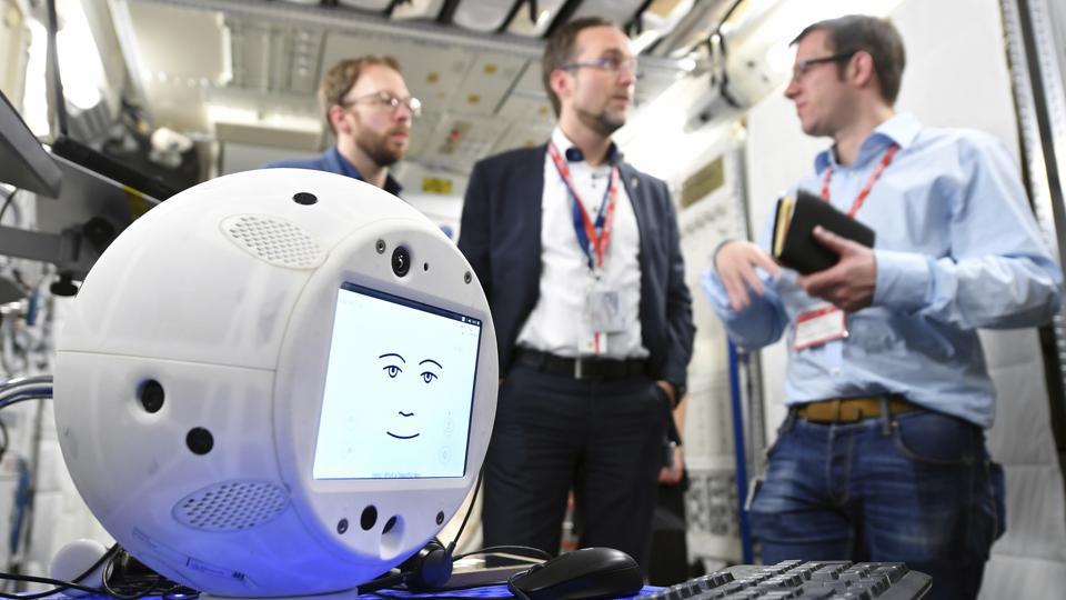 CIMON | Meet the World’s First AI Robot
