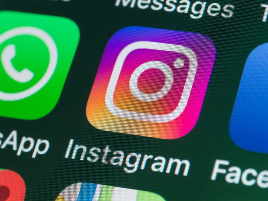 Facebook to merge Messenger, WhatsApp, Instagram