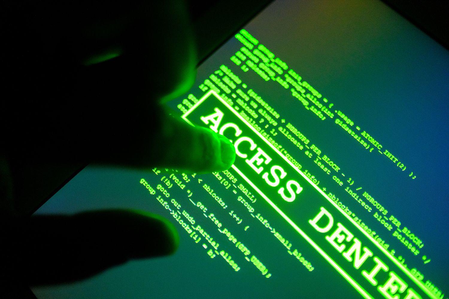 Data theft. Кража персональных данных 2022. Похищение личных данных. Identity fraud background. Identity Theft шрифт